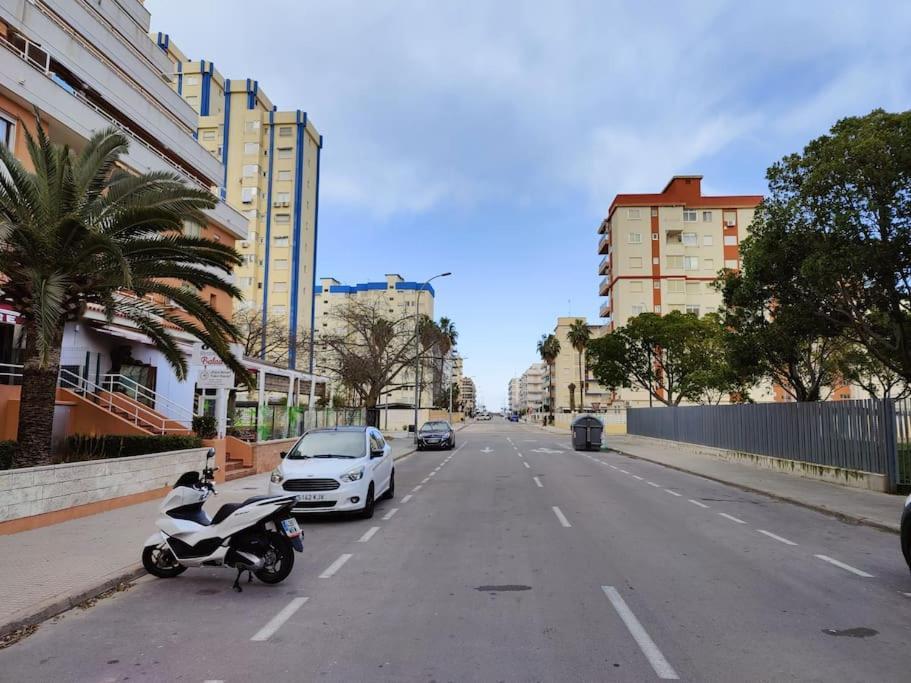 Playgandi Home Amplio Y Acogedor Apartamento Gandia Bagian luar foto