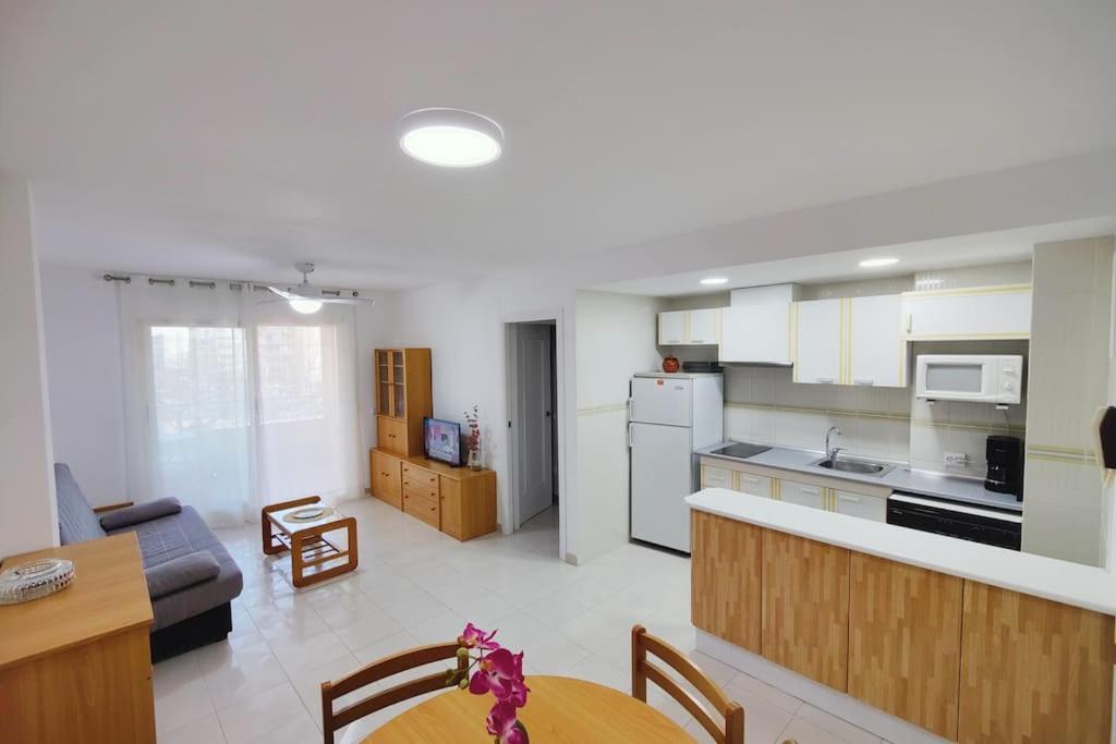 Playgandi Home Amplio Y Acogedor Apartamento Gandia Bagian luar foto